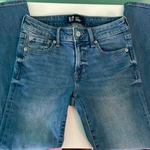 Women’s Gap jeans